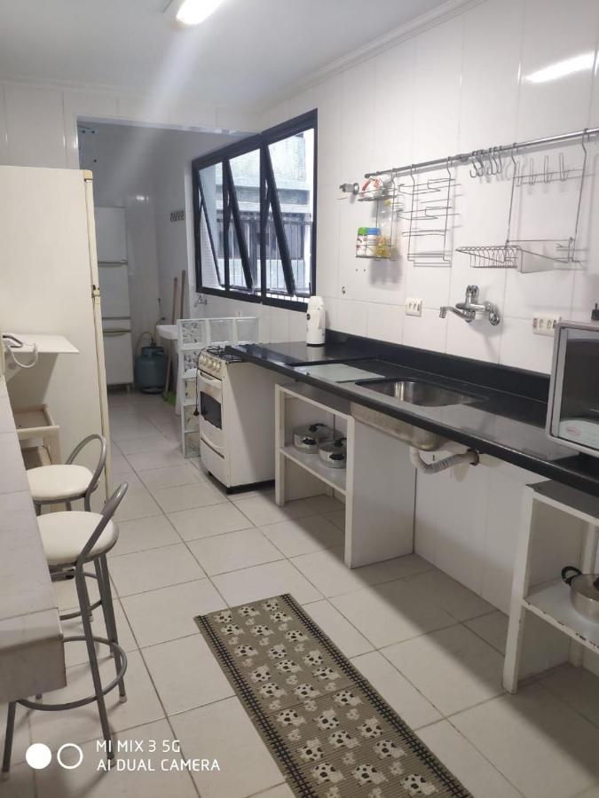 Apartamento Amplo A Menos De 400 Metros Da Praia Localizado Proximo A Praca Da Brunella, Area Nobre Do Guaruja. Ngoại thất bức ảnh